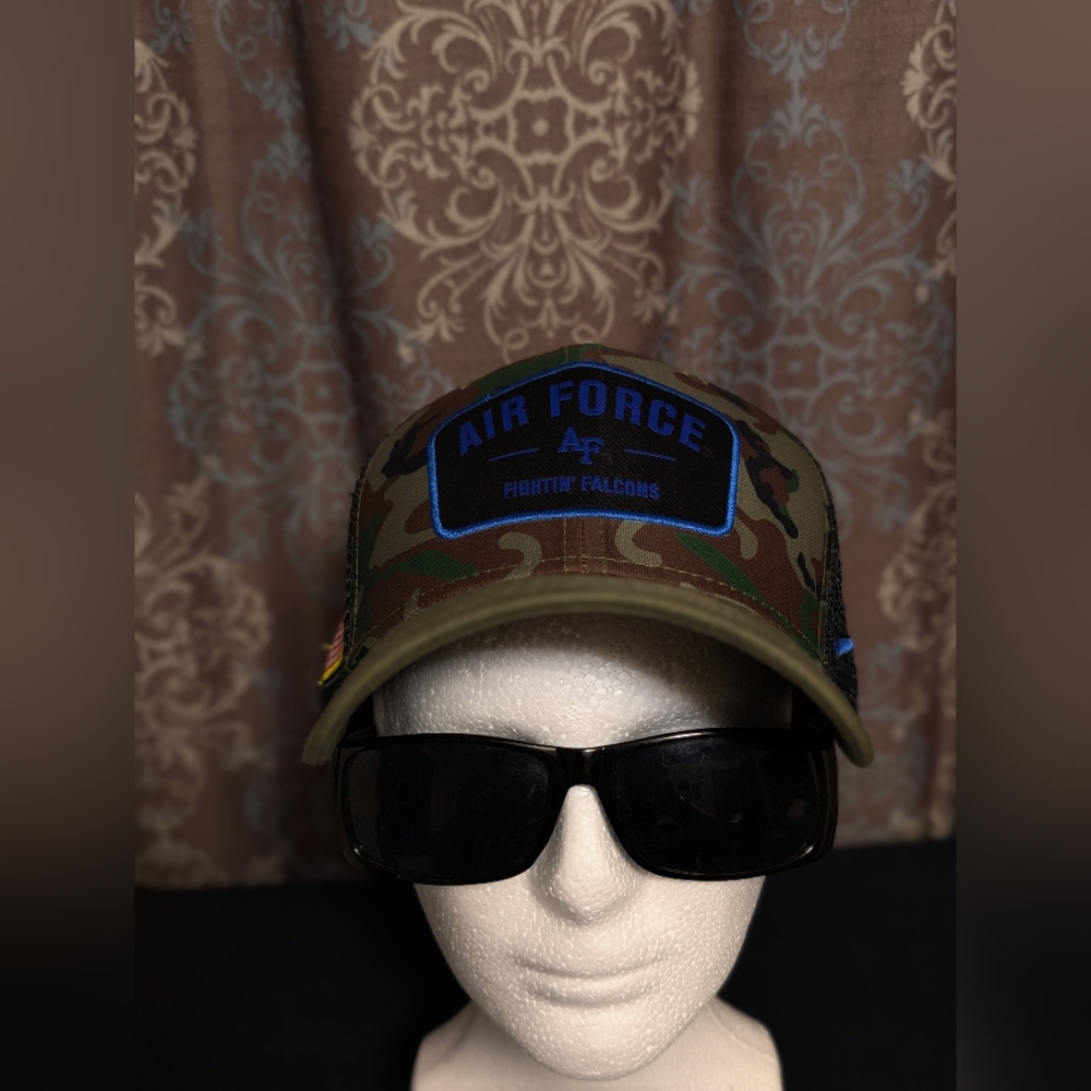Men's Nike One Size Olive Green Air Force Flighting Falcons Trucker Snapback Hat